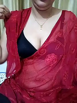 Snapshot of Priya_Boudi chatting on 12-17-24, 07:15 Priya Boudi online show from 12-17-24, 07:15