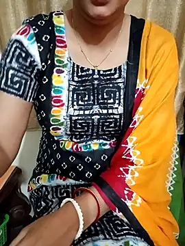 Snapshot of Priya_Boudi chatting on 12-19-24, 12:45 Priya Boudi online show from 12-19-24, 12:45