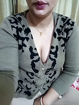 Snapshot of Priya_Boudi chatting on 12-26-24, 10:20 Priya Boudi online show from 12-26-24, 10:20