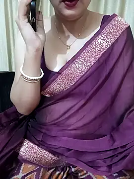 Snapshot of Priya_Boudi chatting on 01-01-25, 04:50 Priya Boudi online show from 01-01-25, 04:50