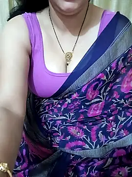 Snapshot of Priya_Boudi chatting on 01-10-25, 04:30 Priya Boudi online show from 01-10-25, 04:30