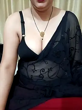 Snapshot of Priya_Boudi chatting on 01-16-25, 07:52 Priya Boudi online show from 01-16-25, 07:52