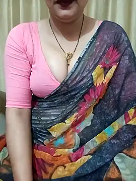 Snapshot of Priya_Boudi chatting on 01-17-25, 04:47 Priya Boudi online show from 01-17-25, 04:47