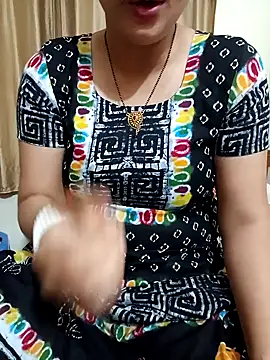 Snapshot of Priya_Boudi chatting on 01-23-25, 07:29 Priya Boudi online show from 01-23-25, 07:29