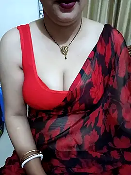 Snapshot of Priya_Boudi chatting on 02-08-25, 05:08 Priya Boudi online show from 02-08-25, 05:08