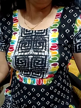 Snapshot of Priya_Boudi chatting on 09-27-25, 06:57 Priya Boudi online show from 09-27-25, 06:57