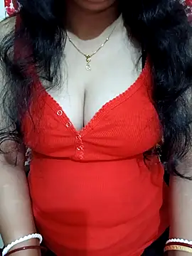 Snapshot of Priya_Boudi chatting on 11-12-25, 06:52 Priya Boudi online show from 11-12-25, 06:52