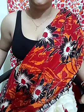 Snapshot of Priya_Boudi chatting on 11-14-25, 06:17 Priya Boudi online show from 11-14-25, 06:17