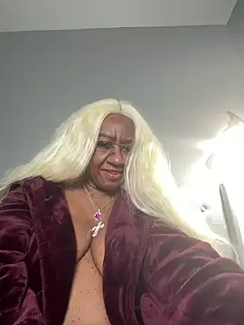 BreanaDivine online show from 02-15-25, 01:53