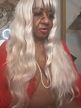 BreanaDivine online show from 03-09-26, 05:00