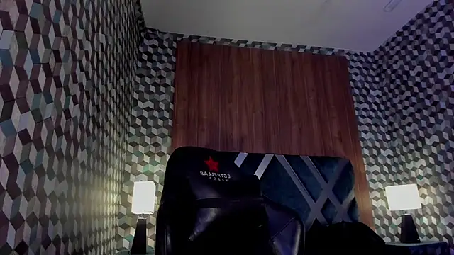 Snapshot of Michael_magno chatting on 01-30-25, 05:39 Michael magno online show from 01-30-25, 05:39
