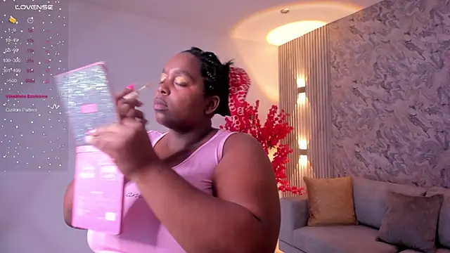 Snapshot of Rebeka_spencer chatting on 03-05-25, 11:17 Rebeka spencer online show from 03-05-25, 11:17