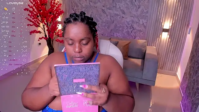 Snapshot of Rebeka_spencer chatting on 03-12-25, 11:09 Rebeka spencer online show from 03-12-25, 11:09