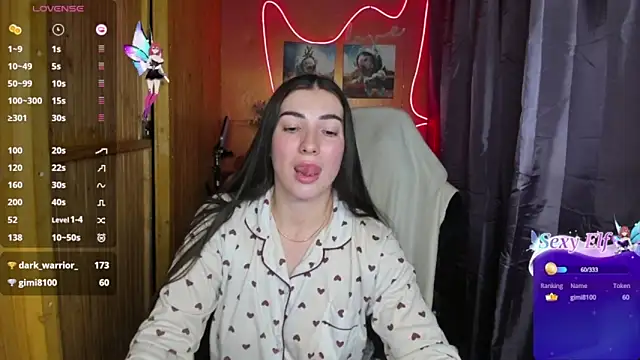 Fiery Brunette  online show from 12-23-24, 12:35