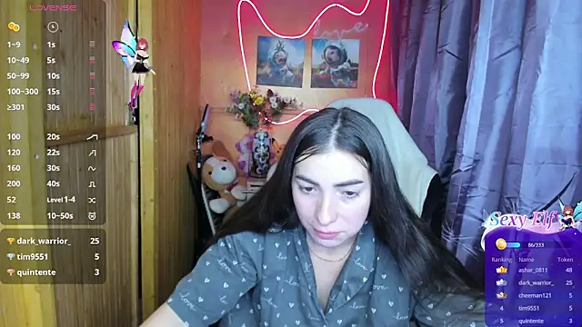 Fiery Brunette  online show from 12-24-24, 08:00