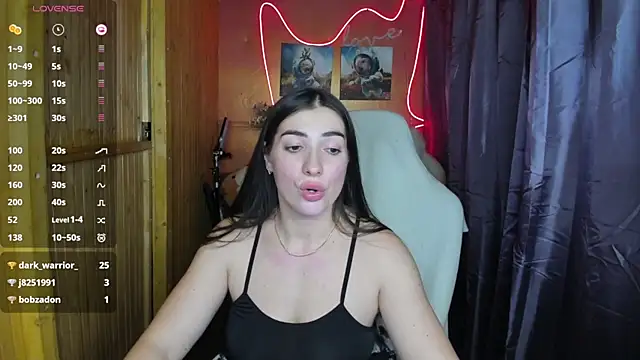 Fiery Brunette  online show from 12-30-24, 07:32