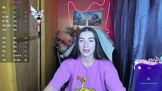 Fiery Brunette  online show from 01-10-25, 10:39