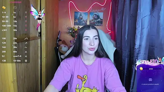 Fiery Brunette  online show from 01-11-25, 11:02