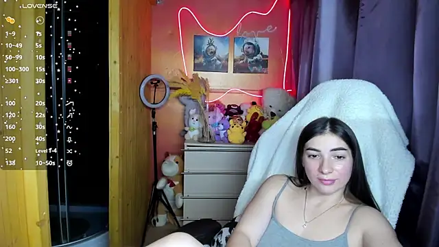 Snapshot of Fiery_Brunette_ chatting on 11-21-25, 12:59 Fiery Brunette online show from 11-21-25, 12:59