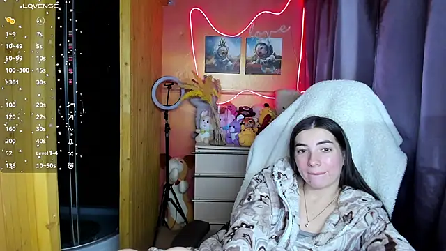 Snapshot of Fiery_Brunette_ chatting on 11-26-25, 09:32 Fiery Brunette online show from 11-26-25, 09:32