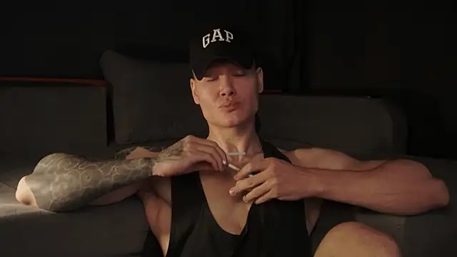 Snapshot of RODARRI chatting on 12-18-25, 06:14 RODARRI online show from 12-18-25, 06:14