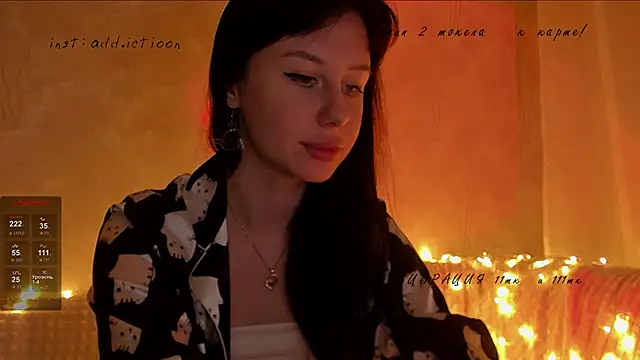 Snapshot of elena_addiction chatting on 01-09-25, 01:13 elena addiction online show from 01-09-25, 01:13