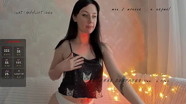 Snapshot of elena_addiction chatting on 01-14-25, 10:27 elena addiction online show from 01-14-25, 10:27