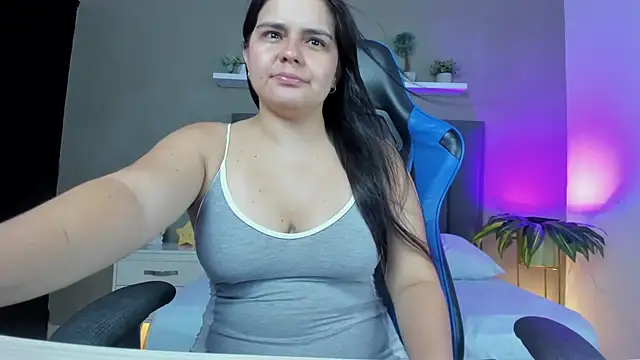 ayla13  online show from 07-02-26, 07:20