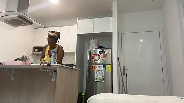 Snapshot of ChocolateCakeQueen chatting on 01-28-25, 02:53 ChocolateCakeQueen online show from 01-28-25, 02:53