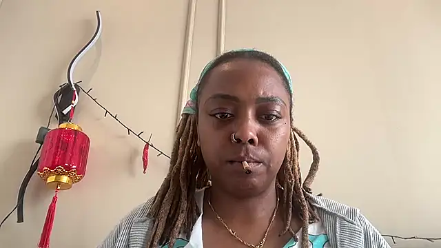 Snapshot of ChocolateCakeQueen chatting on 02-21-25, 03:10 ChocolateCakeQueen online show from 02-21-25, 03:10