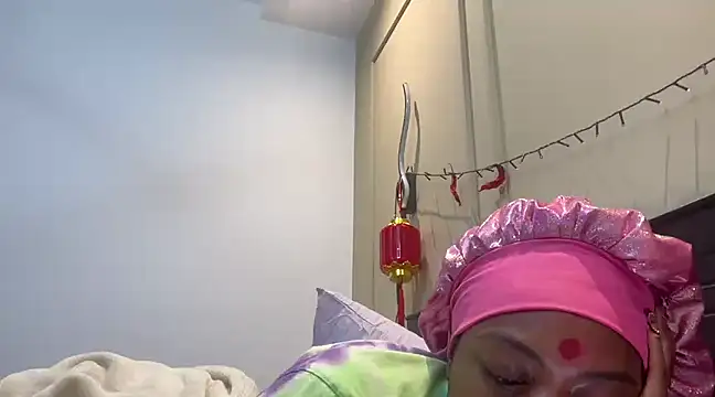 Snapshot of ChocolateCakeQueen chatting on 03-01-25, 01:32 ChocolateCakeQueen online show from 03-01-25, 01:32