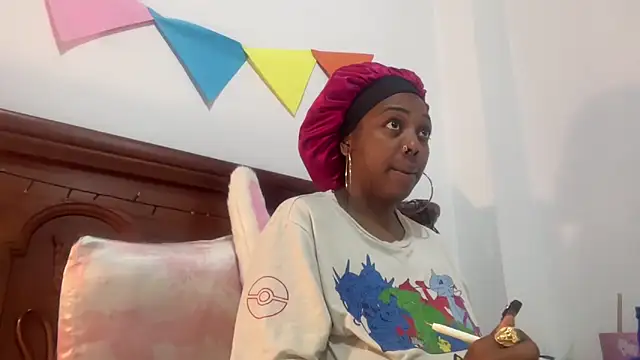 ChocolateCakeQueen online show from 11-11-25, 12:21