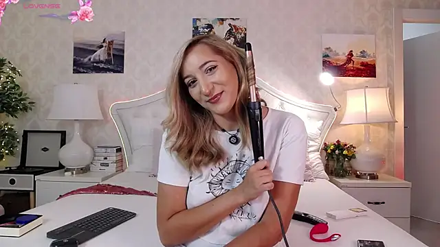 Snapshot of IreneHope chatting on 07-03-26, 08:54 IreneHope online show from 07-03-26, 08:54