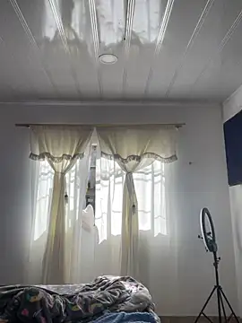 hannahb-e online show from 11-23-25, 01:55