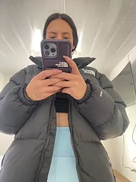 hannahb-e online show from 03-04-26, 03:29