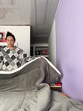 hannahb-e online show from 04-16-26, 03:46