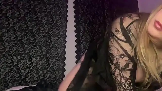 Snapshot of Babydoll13 chatting on 02-03-26, 02:53 Babydoll13 online show from 02-03-26, 02:53