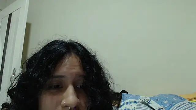 AlinaWoolf  online show from 04-10-26, 02:06