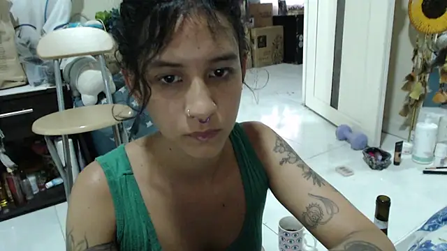 AlinaWoolf  online show from 04-16-26, 09:39