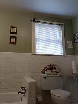 mariah2299 online show from 12-10-24, 05:11