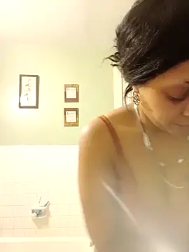 mariah2299 online show from 01-26-25, 03:38