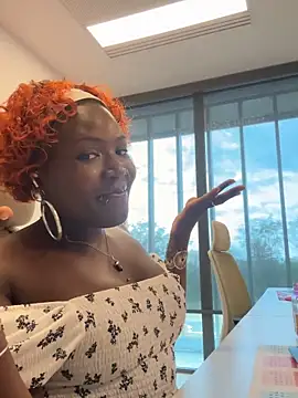 Miss-syanaa online show from 09-26-25, 05:55