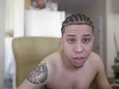 Snapshot of flakoGang chatting on 07-15-26, 02:11 flakoGang online show from 07-15-26, 02:11