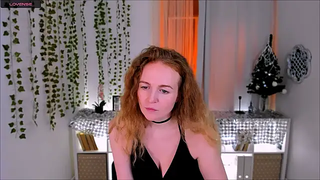 Asha Glooom online show from 12-18-25, 04:46