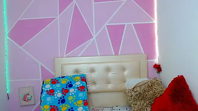 Snapshot of AngeDrty chatting on 12-21-25, 09:55 AngeDrty online show from 12-21-25, 09:55