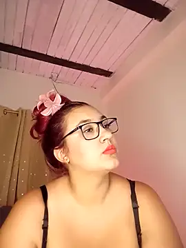 Isabella Du online show from 12-20-25, 04:30