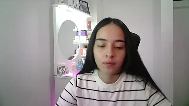 Snapshot of aineangeel chatting on 05-28-26, 01:08 aineangeel online show from 05-28-26, 01:08