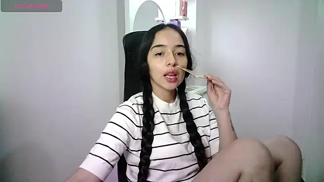 Snapshot of aineangeel chatting on 06-15-26, 11:07 aineangeel online show from 06-15-26, 11:07