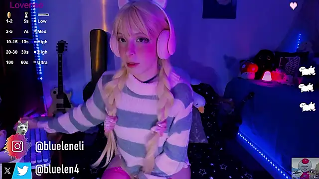 Snapshot of bluelen chatting on 03-06-25, 11:47 bluelen online show from 03-06-25, 11:47