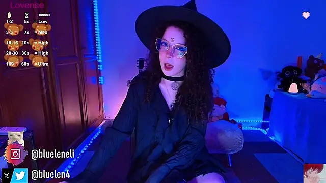 Snapshot of bluelen chatting on 10-02-25, 08:54 bluelen online show from 10-02-25, 08:54